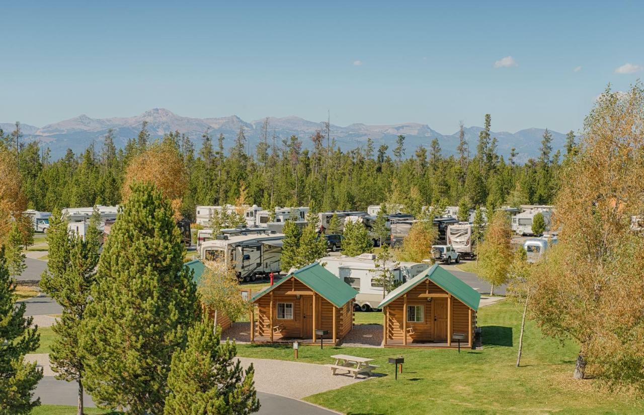 Yellowstone Grizzly Rv Park And Cabins Villa West Yellowstone Kültér fotó
